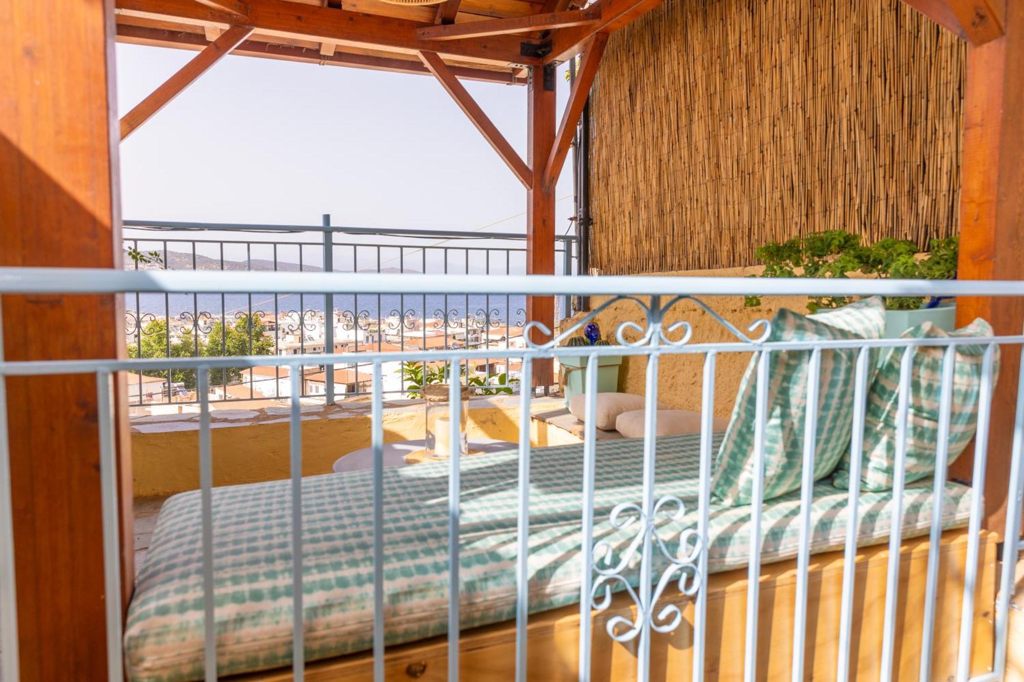 Вилла Vasiliki Cozy & Modern House Githio View Экстерьер фото